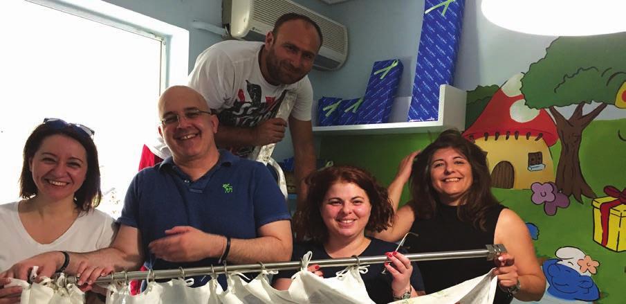 30 Xerox Hellas 50-250 εργαζόμενοι Αναγνώριση και υπερηφάνεια 4 «Ετοιμάζοντας το Στρουμφοδωμάτιο» ΤΙ ΛΕΝΕ ΟΙ ΕΡΓΑΖΟΜΕΝΟΙ Η πρόσβαση στη Διοίκηση γίνεται με μεγάλη ευκολία και χωρίς γραφειοκρατικές