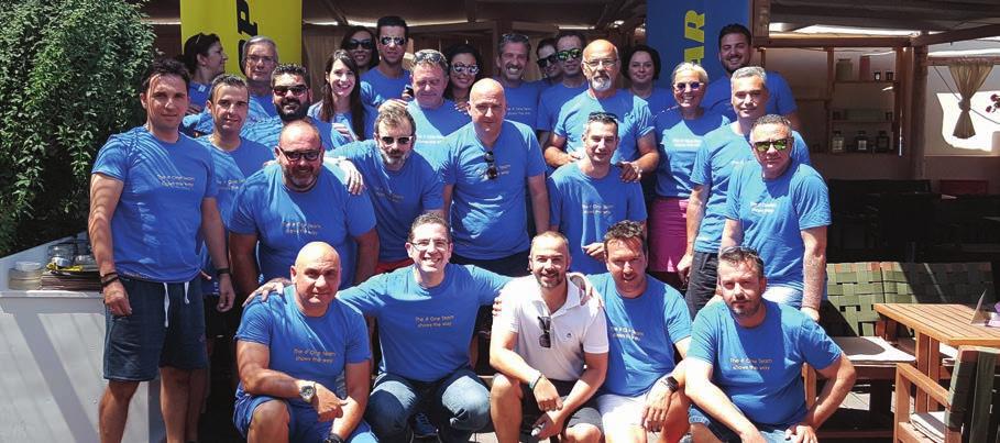 50 Goodyear Dunlop Ελλάς 20-4 εργαζόμενοι «Οne Team» Μαζί μπορούμε να καταφέρουμε περισσότερα 5 «One Team»: oμάδα έτοιμη για όλα ΤΙ ΛΕΝΕ ΟΙ ΕΡΓΑΖΟΜΕΝΟΙ Έχω εργαστεί 32 χρόνια σε μεγάλες εταιρείες, τα