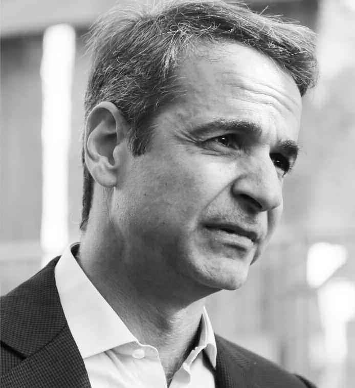 Ο κανόνας σε γενικές γραμμές λέει ότι προστίθενται τα εισοδήματα και καταβάλλονται εισφορές (το 20%) ως τις 5.
