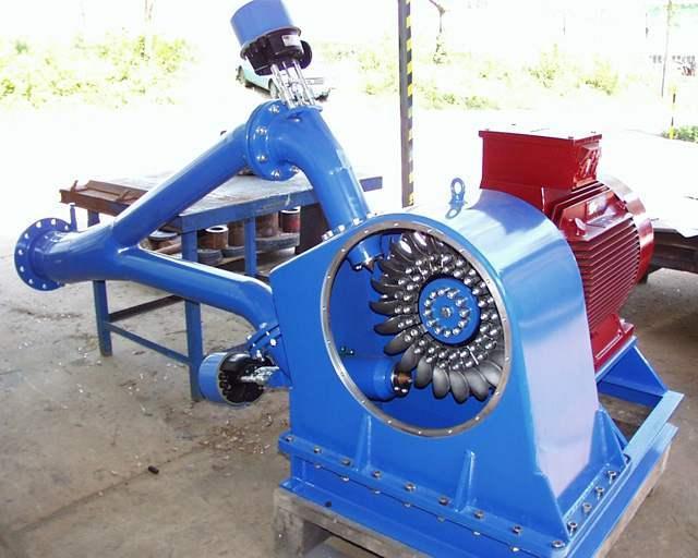 MERITVE KARAKTERISTIK PELTONOVE TURBINE 2 3. OPIS PELTONOVE TURBINE Peltonova turbina (slika 1) je turbina, ki je primerna za velike padce in majhne volumenske toke.