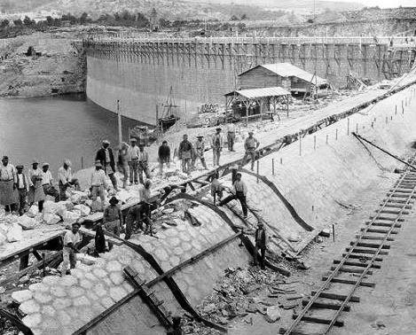 6. Η ελληνική οικονομία κατά την περίοδο του μεσοπολέμου Ποιοι παράγοντες επέτρεψαν την ανάπτυξη της ελληνικής οικονομίας κατά την περίοδο του Μεσοπολέμου; (μον.