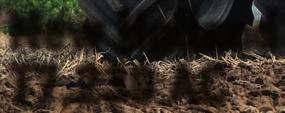 µε 4 ευρώ New Holland T7.