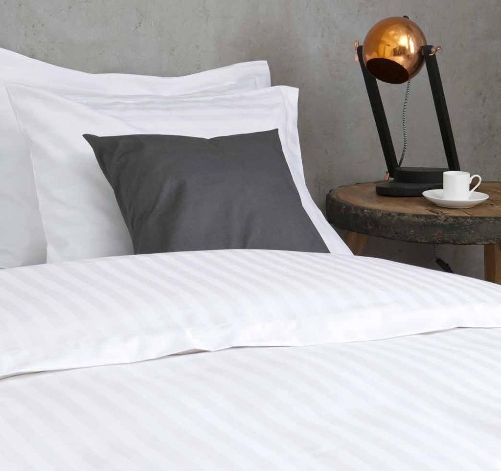 Fabric qualities with sateen weaving, bedsheets, pillowcases, duvet-covers, duvets, bedspreads.