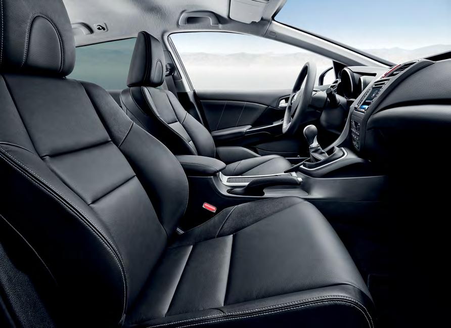 Buďte v pohodlí Život nie je vždy krátka cesta z bodu A do bodu B. Občas musíte ísť až do bodu Z. A v modeli Civic Tourer sa doň dostanete s pohodlím a štýlom.