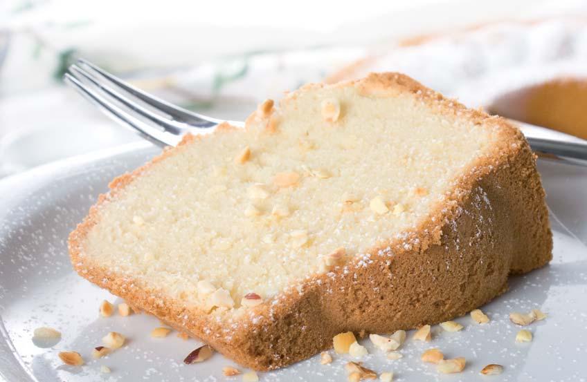 Μίγμα κέικ Μίγμα κέικ Υλικά: 250 g μαλακό βούτυρο ή μαργαρίνη 250 γρ. ζάχαρη 1 πακετάκι βανίλια 1 πρ. αλάτι 4 αυγά 500 g αλεύρι σιταριού 1 πακέτο μπέϊκιν πάουντερ Περ.