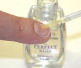 Χρησιμοποιούμε Perfect Prep, για να αφαιρέσουμε τυχόν υπολείμματα από την προετοιμασία.