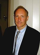 HTML Ιστορία Ι Το 1980, ο φυσικός Tim Berners-Lee στο CERN, πρότεινε ένα σύστημα για τους ερευνητές του CERN να χρησιμοποιούν και να