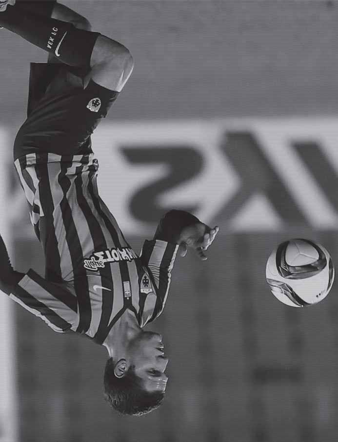AEK FC THE OFFICIAL MATCH PROGRAMME Bruno Zuculini Θέλω τη νίκη στο πρώτο μου classico Με το χαμόγελο στα χείλη από τις πρώτες ώρες της παρουσίας του στη χώρα μας, δεν παραλείπει να εκφράζει παντού