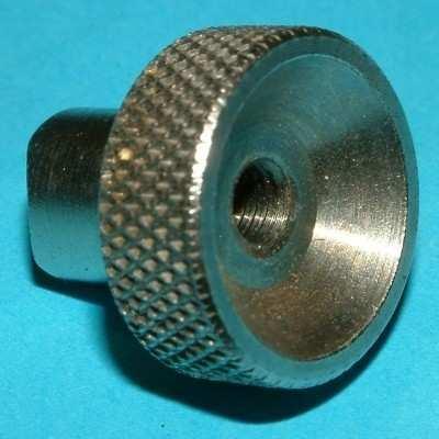031 101 518 Sicherungsscheibe 036 102 720 Gummitülle für Seilzug (SB 907/1 x) 032 094 008 Anschlag für Startklinke