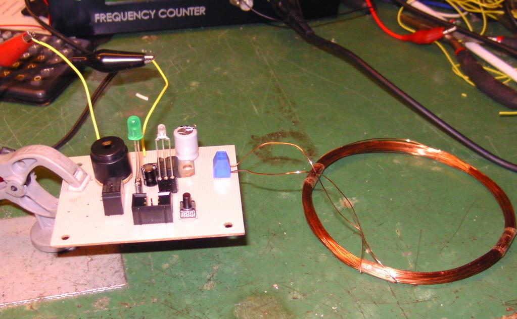 Silvo Štraser Mini RFID ključavnica Preizkus in meritev frekvence Zaključna beseda: Glede na to, da sem se projekta lotil "iz ničle", protokole sem kar natančno analiziral, prav tako sem celoten