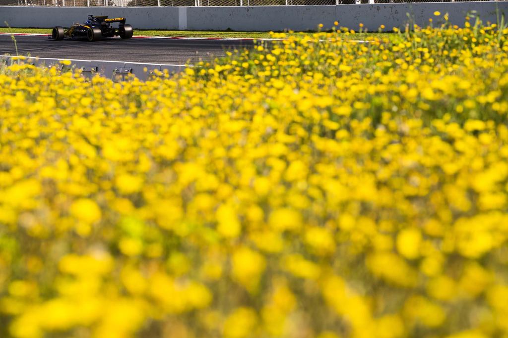 Η τεχνολογία της Formula 1 στα χέρια σας Η Formula 1 αποτελεί το ζενίθ της τεχνολογικής εξέλιξης στο μηχανοκίνητο αθλητισμό.