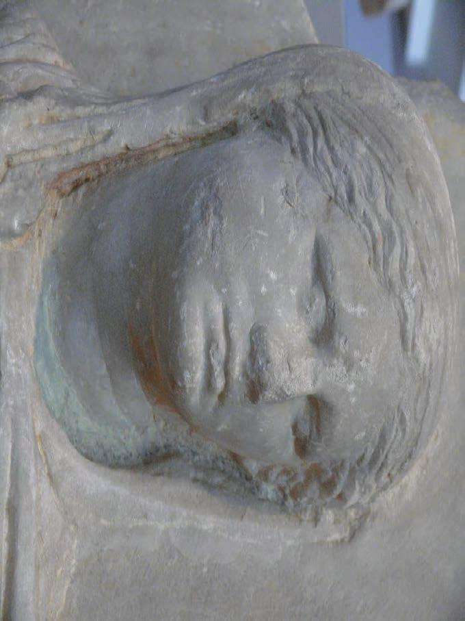 Four female figures (ladies with their servants)] (detail). Stone. Archaeological Museum of Thessaloniki. A. JÓDAR (2011) 13,9 X 14 cm Σχέδιο εκ του φυσικού γυναικείων μορφών από τη στήλη του Ευάνδρου.