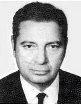 Μέλος της Ένωσης Ελλήνων Μουσουργών, διετέλεσε και πρόεδρος του Πανελλήνιου Μουσικού Συλλόγου (περίοδο 1965-1967) και αντιπρόεδρος της Ομοσπονδίας Μουσικών 1966-1967.