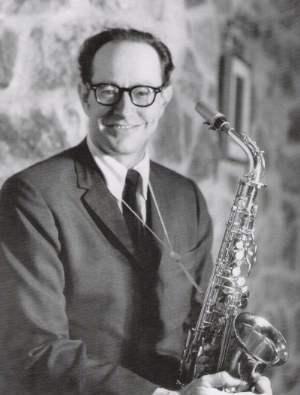 Πρόκειται για μία σύνθεση του Paul Desmond σαξοφωνίστα της τζαζ που το ηχογράφησε το 1959 παίζοντας με το κουαρτέτο του Dave Brubeck (Dave Brubeck - πιάνο, Paul Desmond - άλτο σαξόφωνο, Eugene Wright