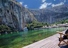Θα ακολουθήσει γεύμα στο Λεβίδι και το απόγευμα πορεία επιστροφής στην Αθήνα. ΣΑΒΒΑΤΟ 6 ΙΑΝΟΥΑΡΙΟΥ Πρωινή αναχώρηση στις 07:30 π.μ. για το Λουτράκι.