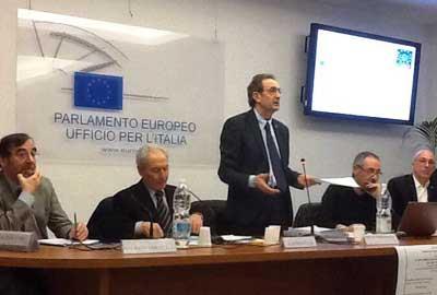 από 80.000 ςτρατιϊτεσ που υπθρετοφςαν ςτισ εξωτερικζσ επιχειριςεισ το 2008. Ο αρικμόσ αυτόσ μειϊκθκε ςε 49.