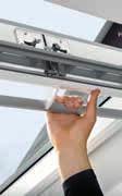 Premium Panoramatický výhľad Výklopný systém VELUX umožňuje neobmedzený rozhľad na okolný svet. Dvojitá funkcia Spodné a hormé otváranie pre zvýšenie komfortu vášho bývania.