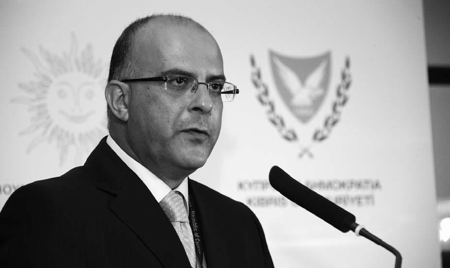 Είναι ο Μάριο που βγαίνει με την Χλόη Λιούις