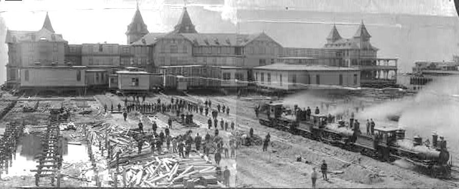 Εικόνα 3.1 Η μετακίνηση του Brighton Beach Hotel, Νew York το 1888.(Πηγη: https://ephemeralnewyork.wordpress.