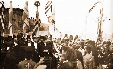 208 17 Απρίλη 1899: Ο Πρίγκιπας διορίζει την πρώτη κυβέρνηση της Κρητικής Πολιτείας, με την ακόλουθη σύνθεση Συμβούλων: (Υπουργοί) Ελευθέριος Βενιζέλος της Δικαιοσύνης, Μανούσος Κούνδουρος των