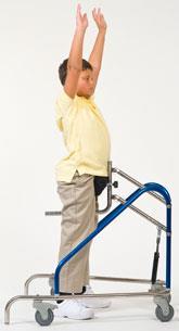 Προτεινόμενες δραστηριότητες: Σωστή στάση του σώματος Η επίτευξη μιας καλύτερης στάσης του σώματος αποτελεί πρόδρομο για την μάθηση της βάδισης.