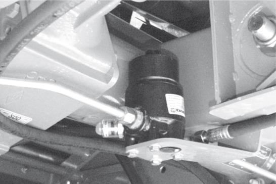 Pos: 52.43.2 /Überschriften/Überschriften 3/F-J/HHydraulikölfilter wechseln @ 34\mod_255587384500_85.docx @ 324073 @ 3 @ Pos: 52.43.23 /BA/Wartung/Umwelt/Hinweis Entsorgen / Lagern von Öle und Ölfilter Umwelt @ 32\mod_25303757_85.