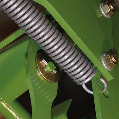 .2.6 /BA/Erstinbetriebnahme/Rundballenpresse/Ballenauswerfer/Gefahr - Beschädigung Hydraulikschläuche @ 92\mod_3893996387_85.docx @ 63538 @ @ ΚΙΝΔΥΝΟΣ!