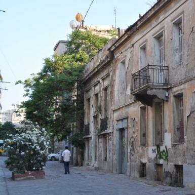 Ανάδειξη της κοινωνικά πολυσυλλεκτικής φυσιογνωμίας των συζυγών μητροπολιτικών