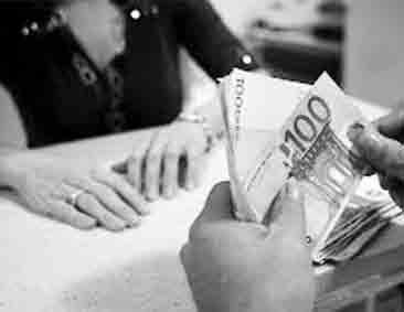 Γιατί η χρονολόγηση του άνθρακα λειτουργεί ειδικά για οργανισμούς που είναι νεκροί