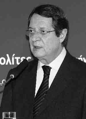 η Γιουν Εουν Χιε και η Γιουνί χρονολογούνται