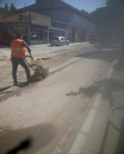 trupit te rruges M25 dhe njeherit bene lidhjen e kolektorit ekzistues me ate te kolektorit te ri. Fig 2. Punet ndertimore Task A, CSO 1 Obligimet ndaj kontraktorit Fig 3.