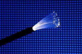 sau mai multe fibre optice.