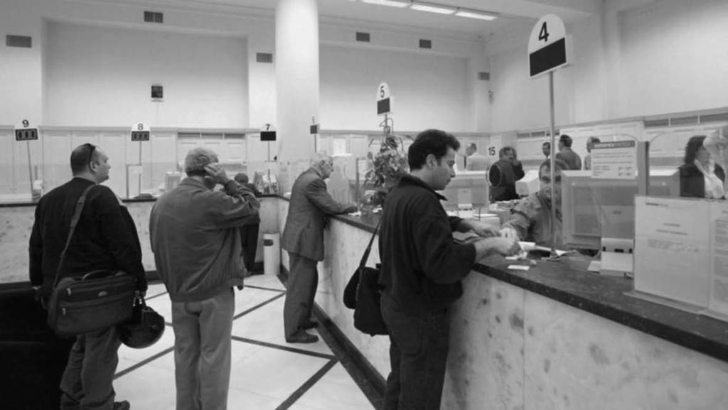 ERG_5-5_inn_4 9/1/15 11:07 AM Page 1 ΤΕΤΑΡΤΗ 2 ΣΕΠΤΕΜΒΡΙΟY 2015 ΕΡΓΑΤΙΚΗ ΦΩΝΗ ΕΠΙΚΑΙΡΟΤΗΤΑ Μέτρα προστασίας δανειοληπτών έναντι τραπεζών και δανειστών Ποια σχέδια μπορεί να βοηθήσουν τους