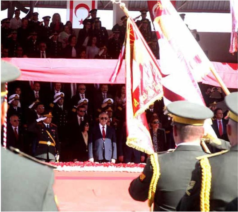 Η «κακιά μητριά» αντικαθιστά τη «μητέρα πατρίδα» Η έλλειψη εμπιστοσύνης δημιουργεί διαφορετικές προσλαμβάνουσες στην Άγκυρα Είναι ακριβώς αυτή η αμφισβήτηση της εμπιστοσύνης μεταξύ των δύο μερών που,