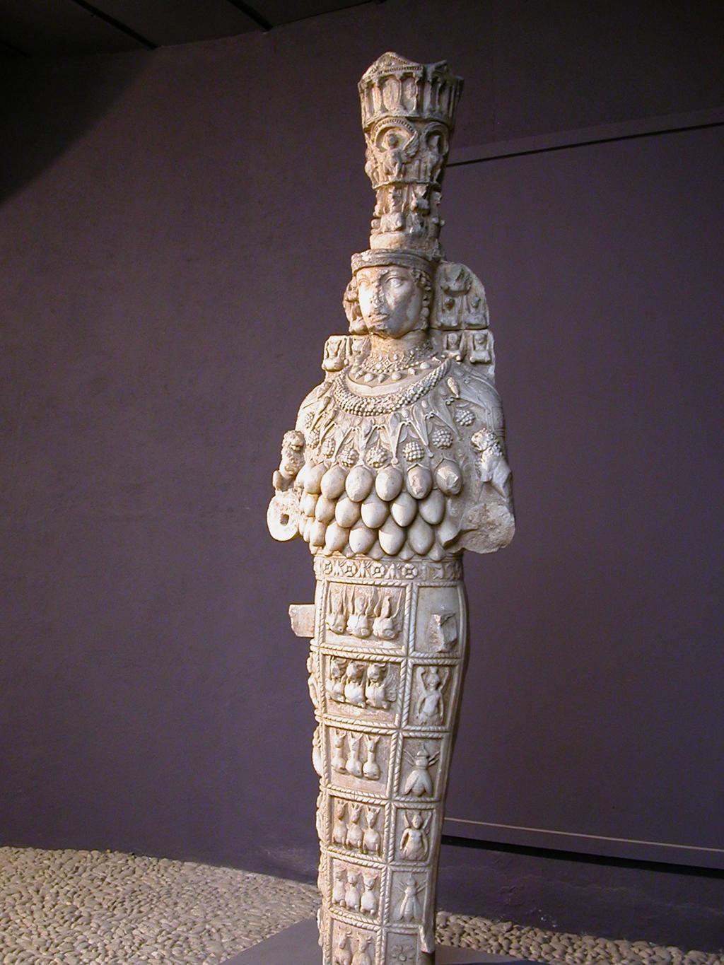 Grande è l Artemide