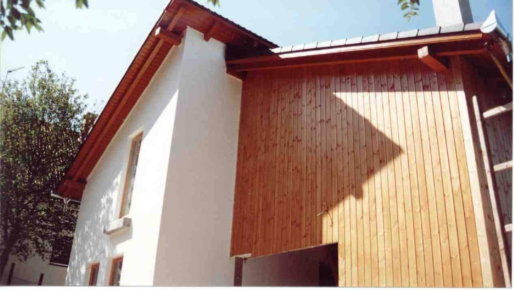 3.3.5. Tencuială exterioară: Finisajul exterior poate să fie Dryvit, piatră, lemn.