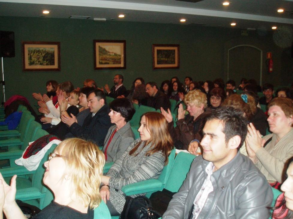 Τρίτθ 17/4/2012 Συναντθκικαμε το πρωί ςτο ςχολείο και αναχωριςαμε για το Santiago de Compostela.