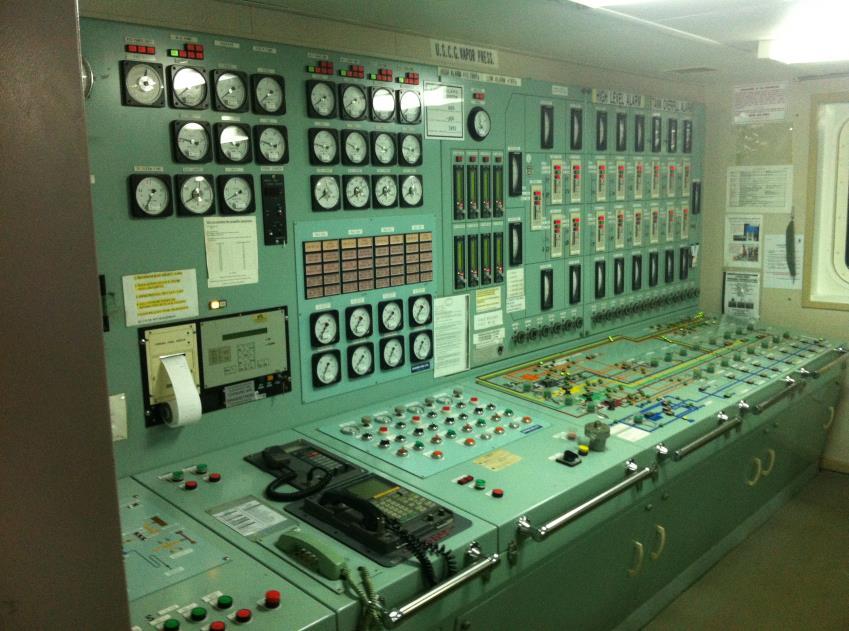 χώρους ελέγχου. Σε όλα τα πλοία υπάρχει το Engine Control Room στο οποίο υπάρχουν οι ενδείξεις που αφορούν τα Bunker tanks.