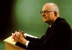 21 3. Các tư tưởng về quản lý chất lượng 3.1 William Edwards Deming: "Người Nhật làm được, tại sao chúng ta không?