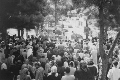 1. Η Ορθόδοξος Εκκλησία τῆς Γεωργίας ἐγκαινίασε ἐπισήμως τὴν συμμετοχή της στὴν Οἰκουμενικὴ Κίνησι διὰ τῆς εἰσόδου της στὸ «Π.Σ.Ε.» κατὰ τὸ ἔτος 1962 ἔκτοτε συμμετεῖχε σὲ αὐτὴν διὰ τῶν κυριωτέρων Ιεραρχῶν της καὶ μερικῶν Καθηγητῶν.