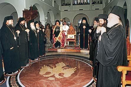 λαμπρότητα. Ηδη κατὰ τὴν παραμονή, Κυριακὴν 1.10.2007 ἐκ.ἡμ., ἐτελέσθη πολυαρχιερατικὴ Θεία Λειτουργία, προεξάρχοντος τοῦ Σεβασμ. Επισκόπου Τριάδιτσα κ.