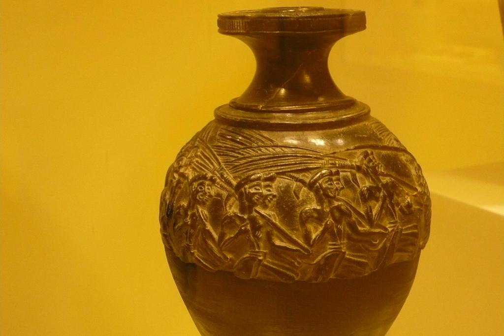 Το περίφημο «αγγείο των θεριστών» συγκαταλέγεται στα αριστουργήματα της νεοανακτορικής τέχνης.