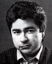 6- Raphael Narbaez fost Martor a lui Iehova (SUA). Raphael este un latin de 40 de ani care lucrează ca lector şi comic în Los Angeles.