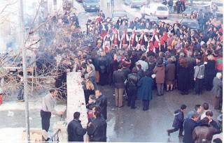 Η Γουρουνοχαρά στη Θεσσαλία Ένα από τα σημαντικότερα χριστουγεννιάτικα έθιμα της Θεσσαλίας είναι το σφάξιμο του γουρουνιού.