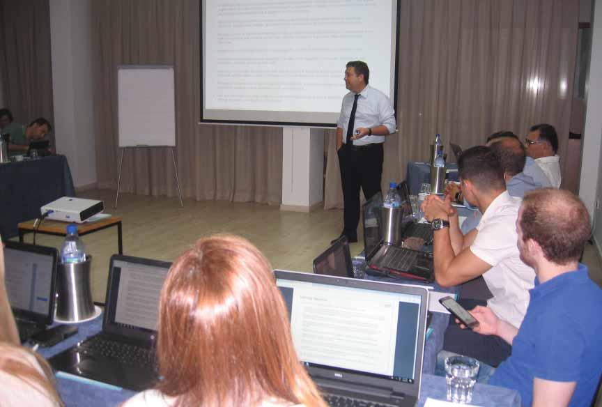 Στιγμιότυπο από το σεμινάριο «Online Customer Experience Management for Tourism Sector» Ενημέρωση - Εκπαίδευση - Επιμόρφωση Μια από τις βασικές υπηρεσίες που προσφέρει το ΕΒΕΑ στα μέλη του είναι η