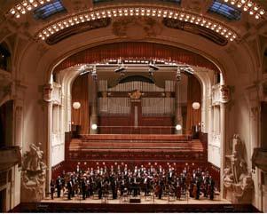 ΚΡΑΤΙΚΗ ΟΡΧΗΣΤΡΑ ΘΕΣΣΑΛΟΝΙΚΗΣ Η Κρατική Ορχήστρα Θεσσαλονίκης είναι ένα από τα δύο σημαντικότερα συμφωνικά σχήματα της Ελλάδας.