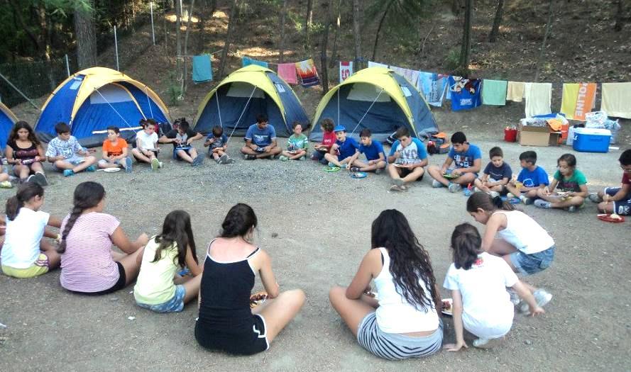 Ξεχωρίζει η βραδινή περιδιάβαση στην περιοχή Πύλης Πάφου (σε δύο συνεχόμενες βραδιές) για δύο από τα τμήματα μας. Φλεβάρης 2014 21.