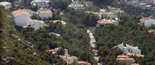 Η Βιώσιμη Πόλη στην οποία συμμετέχει και ο δήμος Βάρης-Βούλας-Βουλιαγμένης, με πρόεδρο τον δήμαρχο Πύλου-Νέστορος Δημήτρη Καφαντάρη, έχει συσταθεί από 31 δήμους της Ελλάδας και της Κύπρου, το Εθνικό