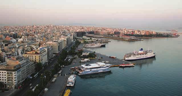 10 o ΕΡΓΟ ΑΝΑΠΛΑΣΗ ΤΗΣ ΑΚΤΗΣ ΜΙΑΟΥΛΗ Η ακτή Μιαούλη αποτελεί την μετώπη των ναυτιλιακών δραστηριοτήτων του Πειραιά και κατά συνέπεια η ανάπλασή της αποτελεί βασικό πυλώνα του στρατηγικού μας στόχου