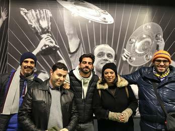 APOEL FC Sponsors Official Newsletter November 2017 Την ίδια μέρα επισκέφτηκαν το Signal Iduna Park για να παρακολουθήσουν την προπόνηση της ομάδας ενώ αργότερα το βράδυ παραβρέθηκαν στο δείπνο που
